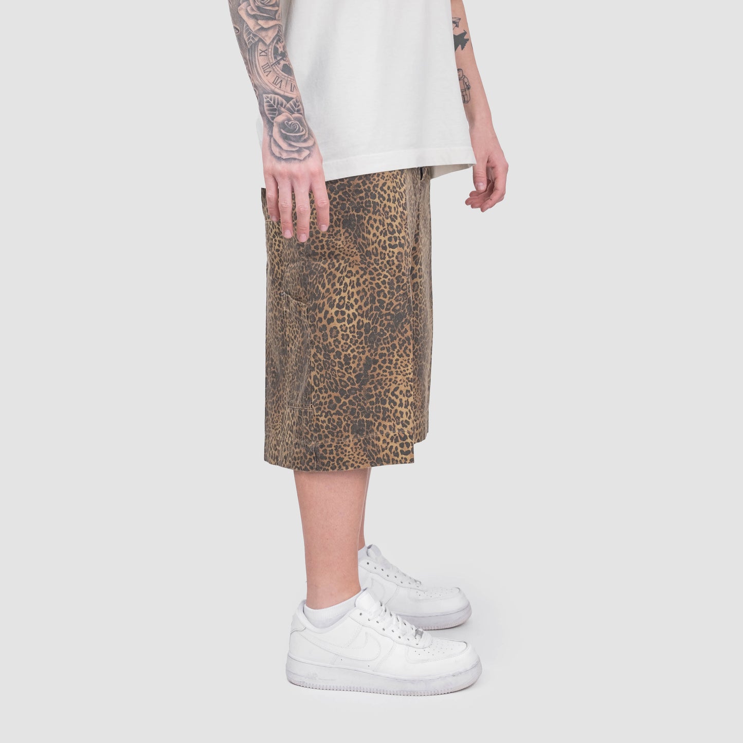 McW3.2 - Bermuda Worker Leo
